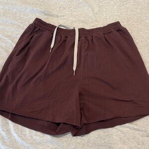 Maroon vuori boyfriend shorts size small